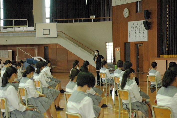 東海大星飛翔高校で講演｜水俣病センター相思社